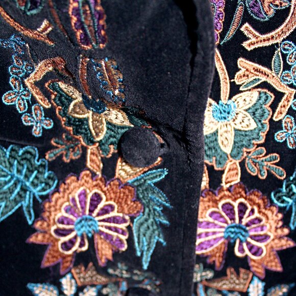 Vintage Velvet Embroidered Blazer Jacket - Picture 4 of 9